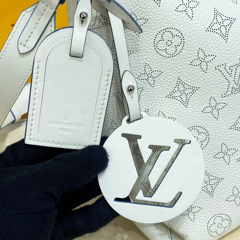 Louis Vuitton Beaubourg Hobo MM M58482 White-8
