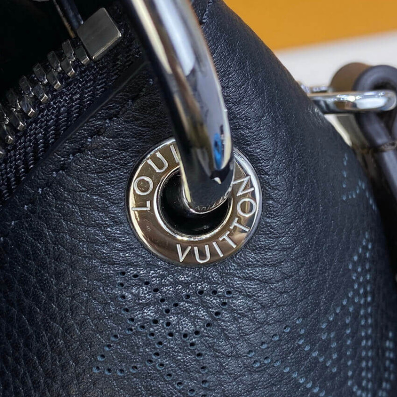 Louis Vuitton Beaubourg Hobo MM M56073 Negro-11