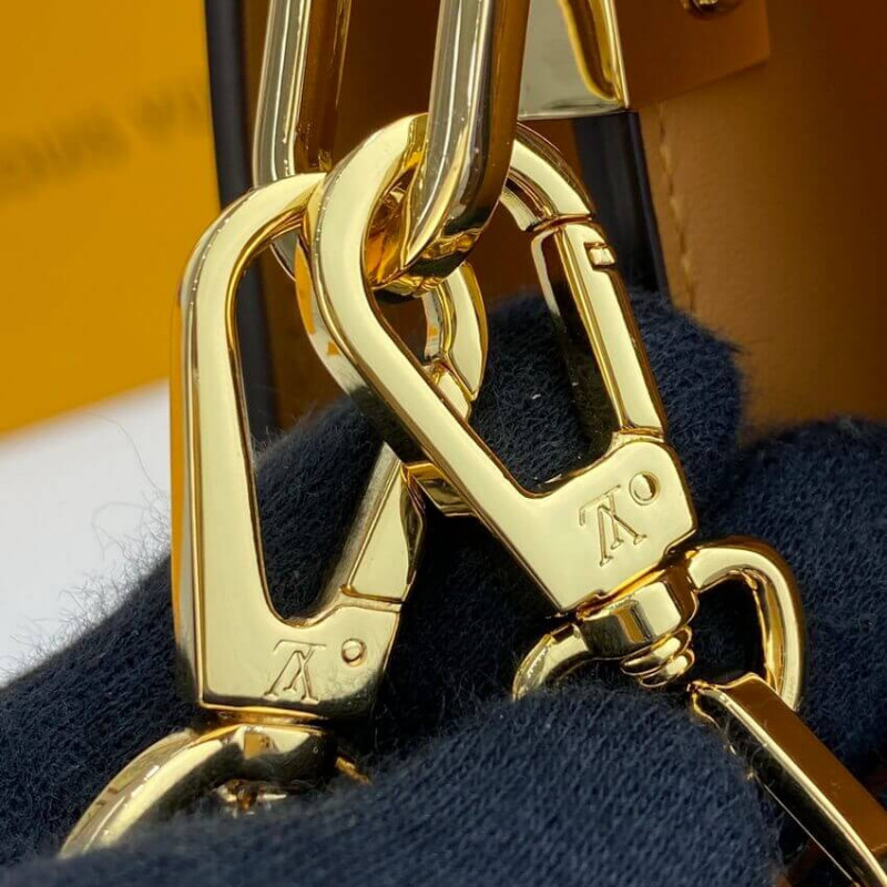 Louis Vuitton desde 1854 Dauphine MM M59483-10