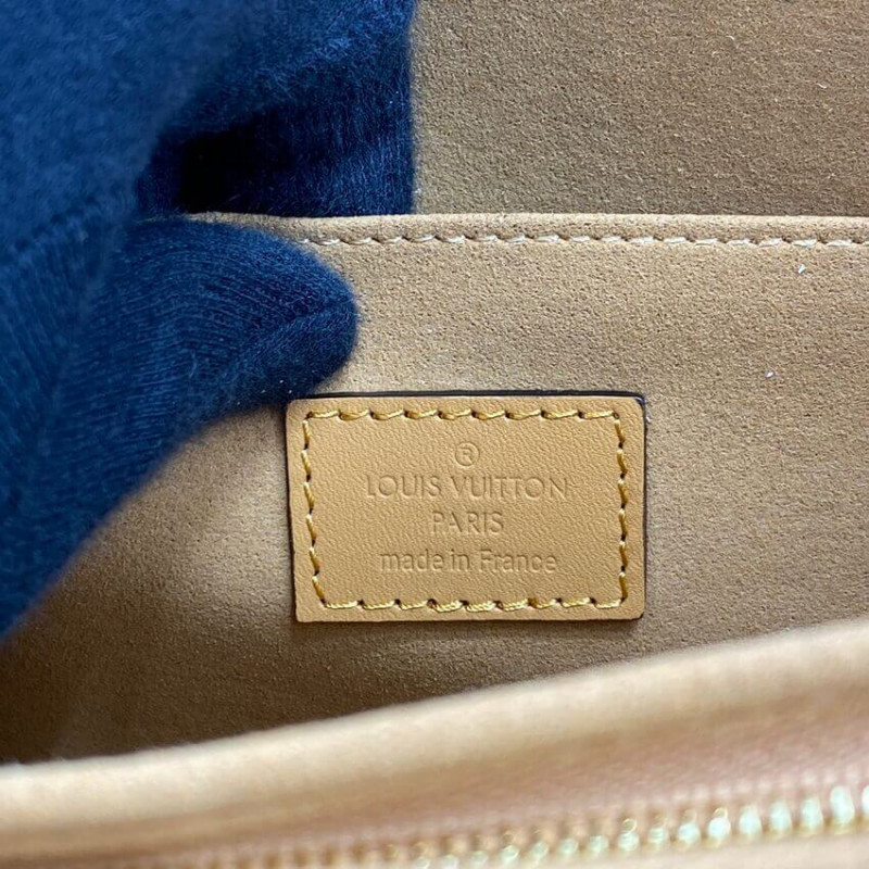Louis Vuitton desde 1854 Dauphine MM M59483-14