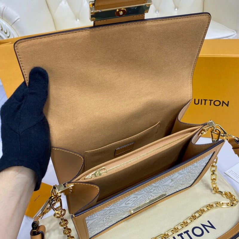 Louis Vuitton desde 1854 Dauphine MM M59483-16