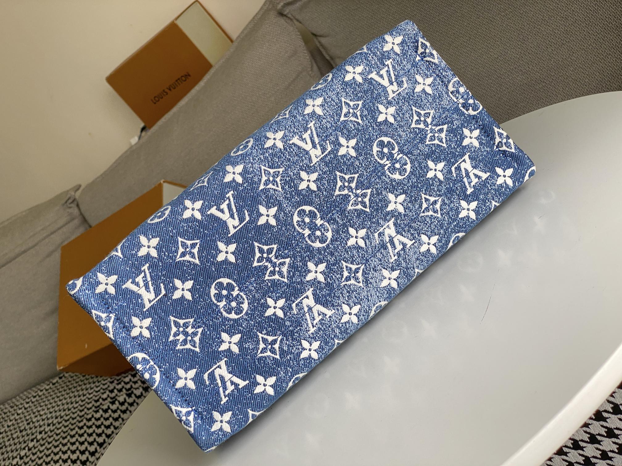 Louis Vuitton Monogram Jacquard Onthgo MM Tote-3