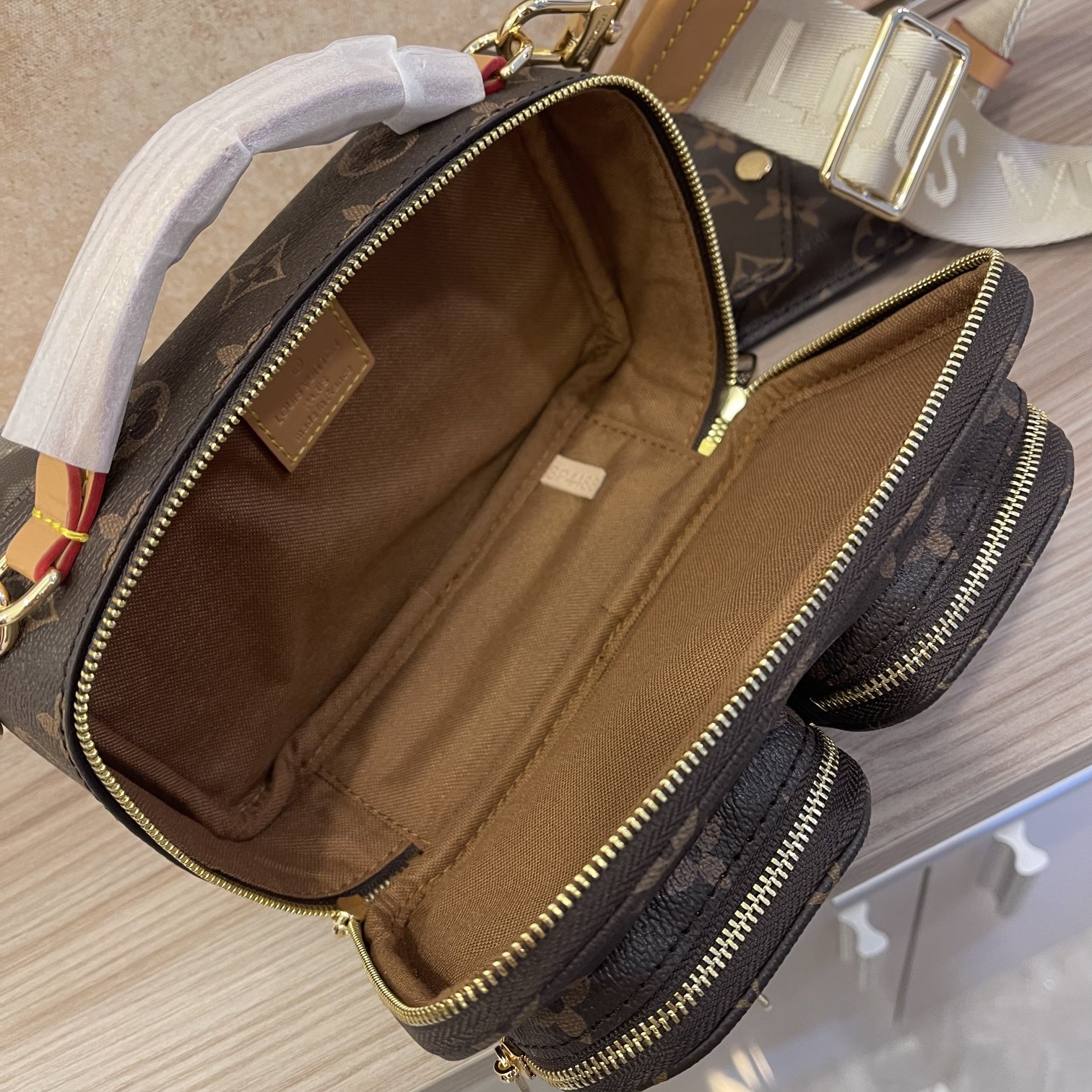 Louis Vuitton, la bolsa deportiva de Crossbody-4