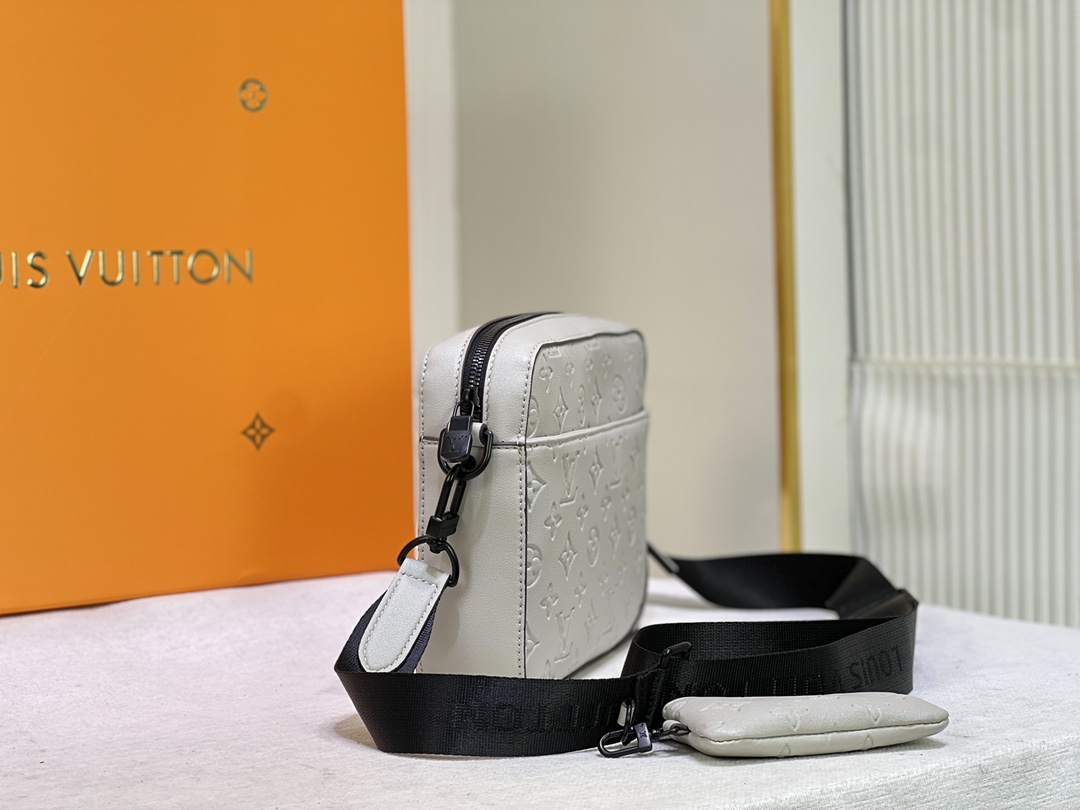 Louis Vuitton Duo Messenger-1