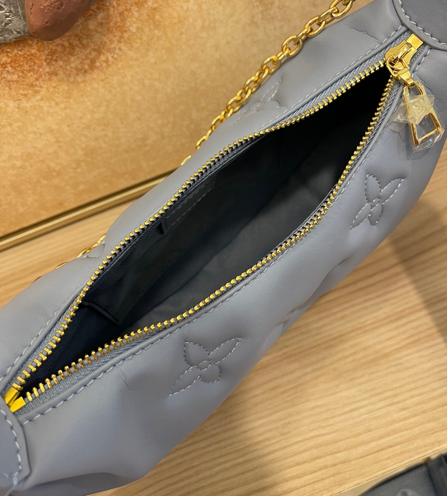 Louis Vuitton sobre la luna: negro/azul/rojo/blanco-14