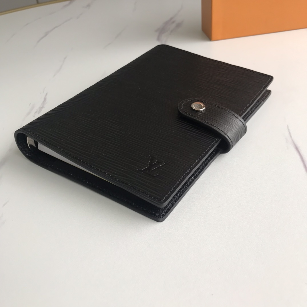 LOUIS VUITTON AGENDA DE ANILLO MEDIO R20222-2