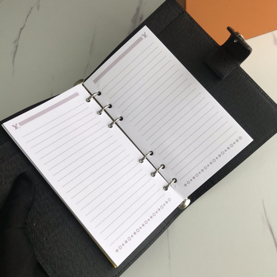 LOUIS VUITTON AGENDA DE ANILLO MEDIO R20222-7
