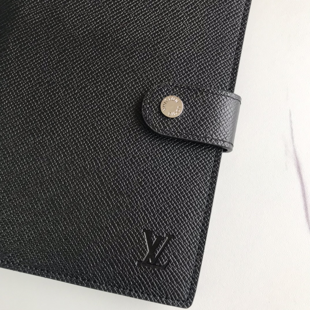 LOUIS VUITTON AGENDA DE ANILLO MEDIO R20222-10