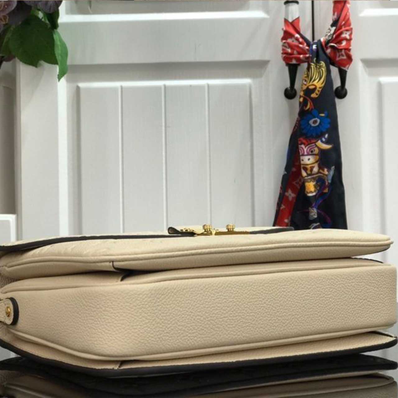 Louis Vuitton Pochette Metis M44881 M44071 Beige/ Navy-5