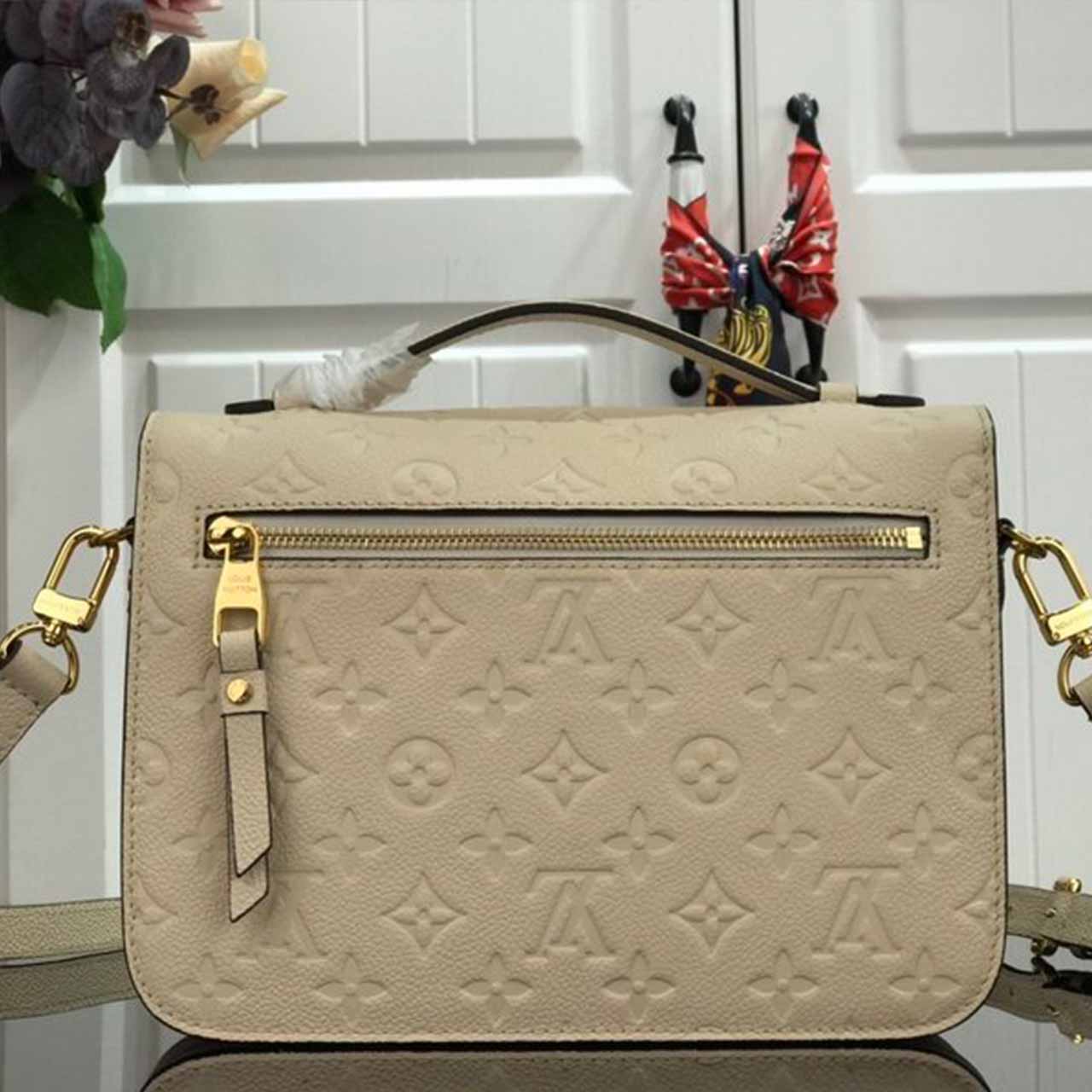 Louis Vuitton Pochette Metis M44881 M44071 Beige/ Navy-6