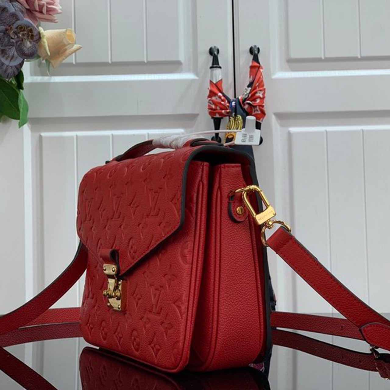 Louis Vuitton Pochette Metis M41487 M44155 Negro/Rojo-13