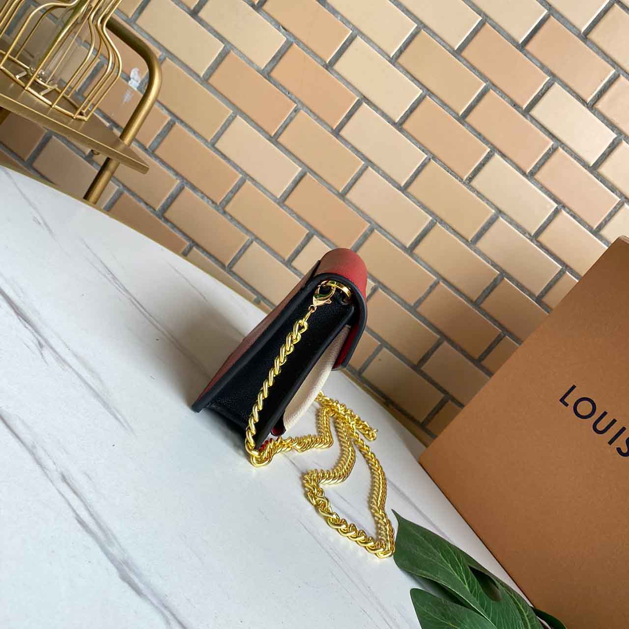 LOUIS VUITTON MYLOCKME Cadena Bolsa M56641 Rojo/Pink&White-8
